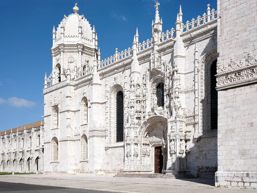 Jerónimos Monastery magnificent architecture Belém Lisbon monuments tour